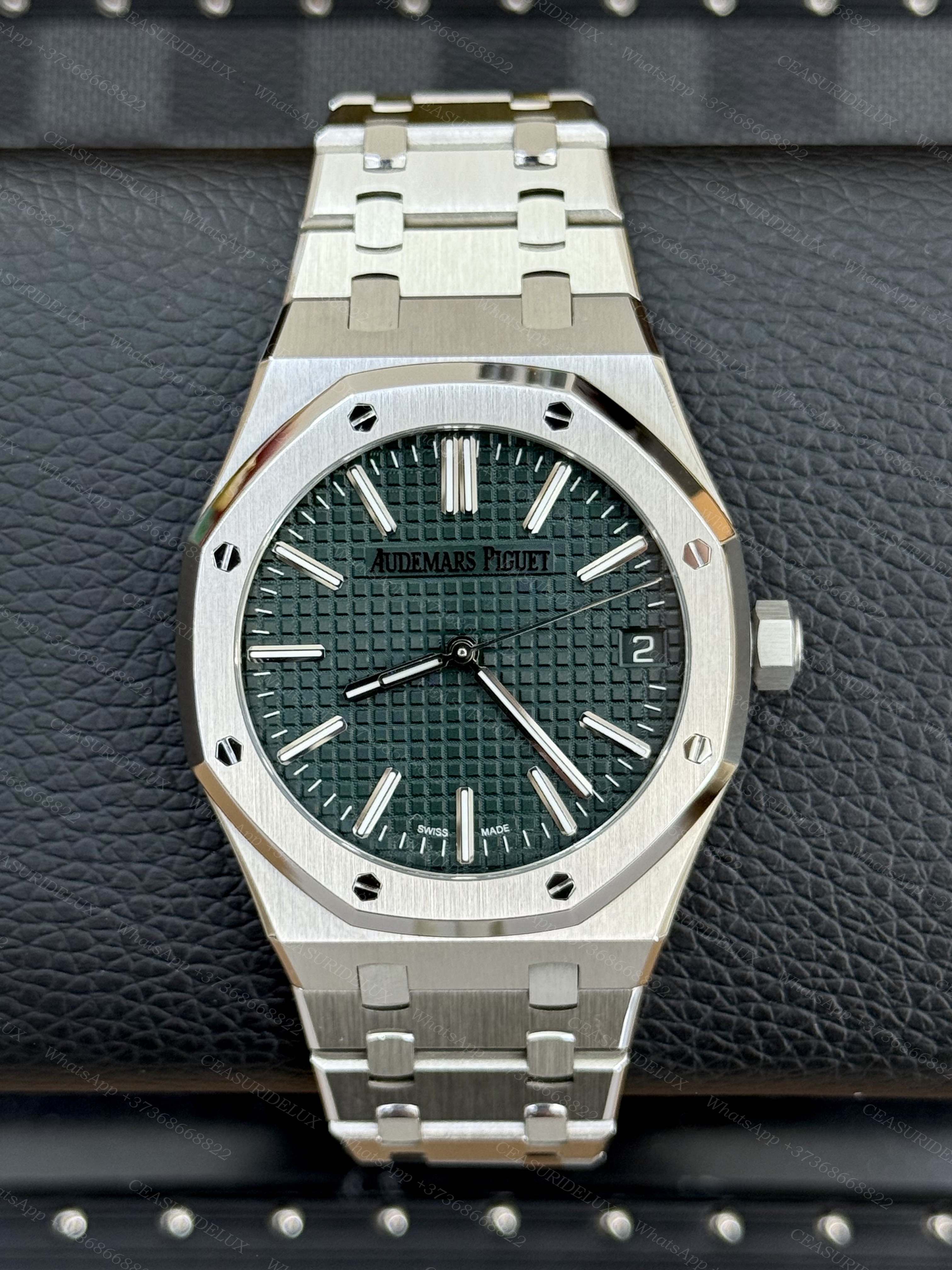 Audemars Piguet Royal Oak 41mm Steel — Green 'Grande Tapisserie' Dial (15510ST)