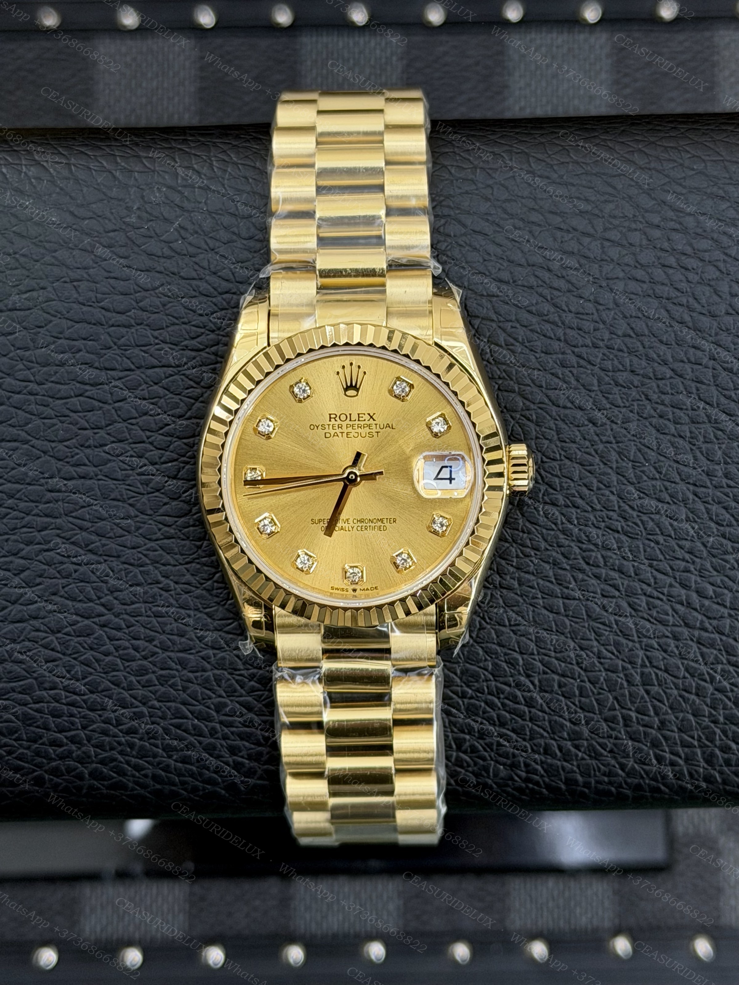 Rolex Datejust 31 18K Yellow Gold President — Champagne Diamond Dial Background