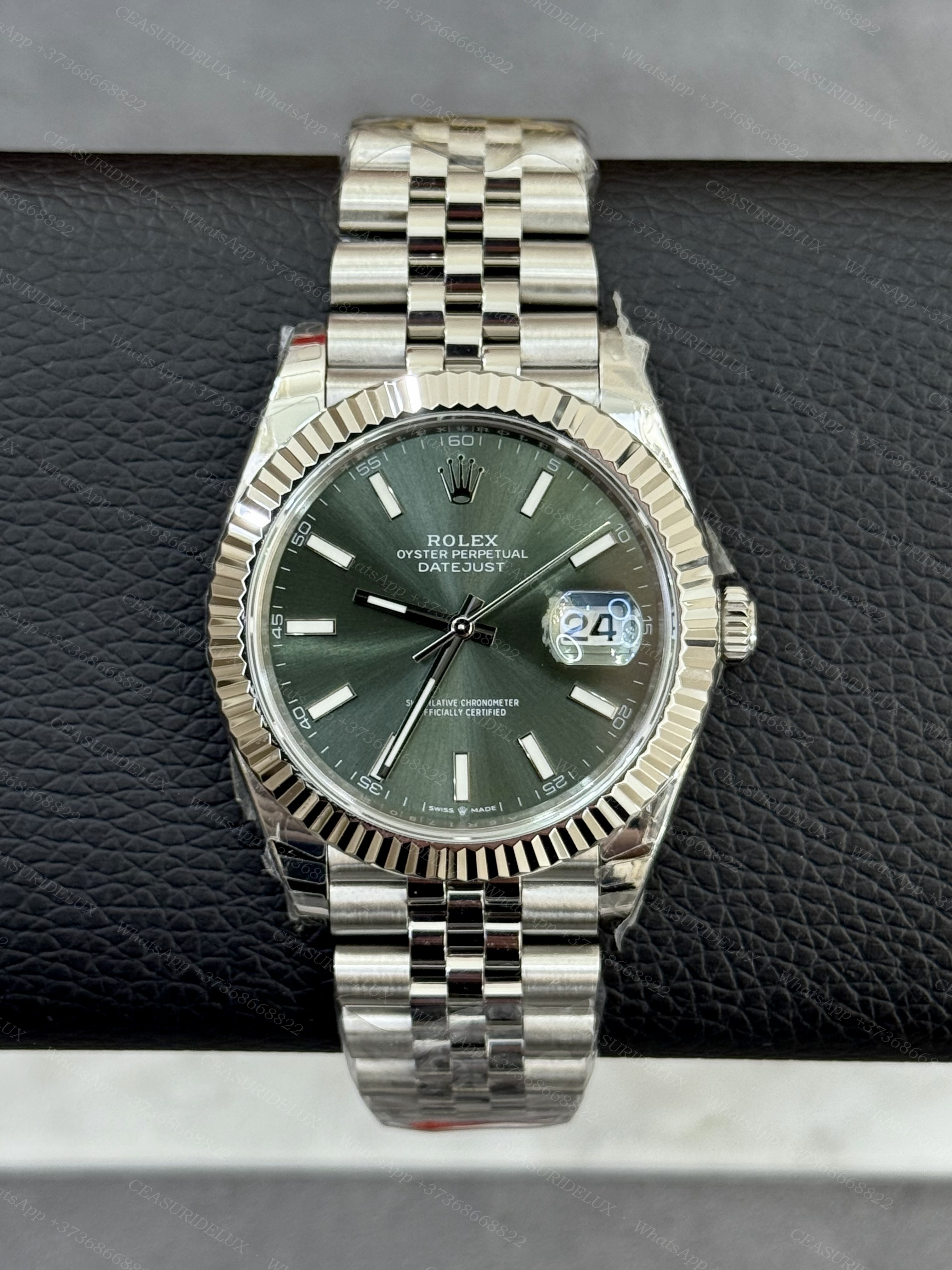 Rolex Datejust 41 Steel — Mint Green Dial + Jubilee (126334)
