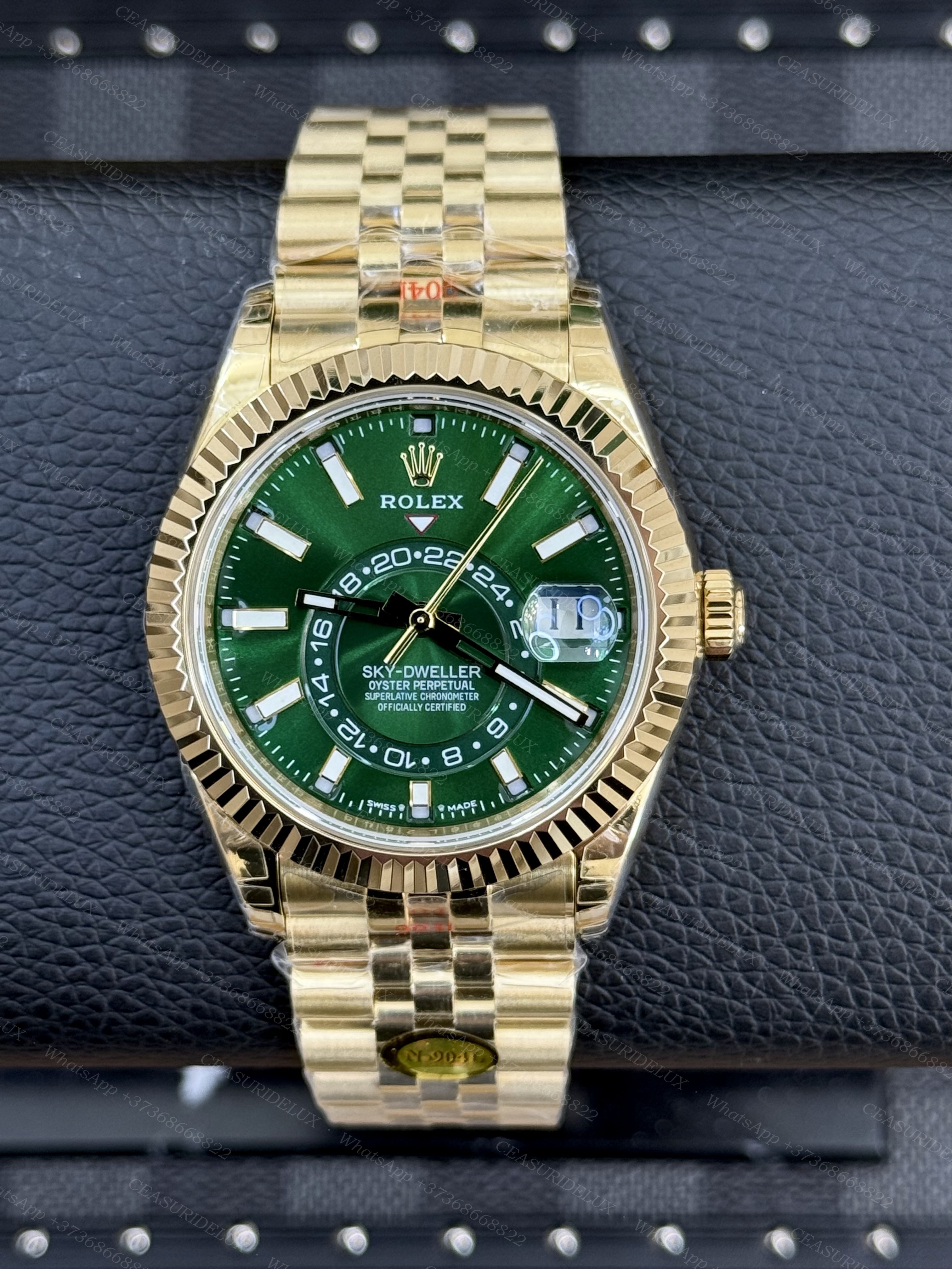 Rolex Sky-Dweller Yellow Gold — Green Dial + Jubilee (326138)