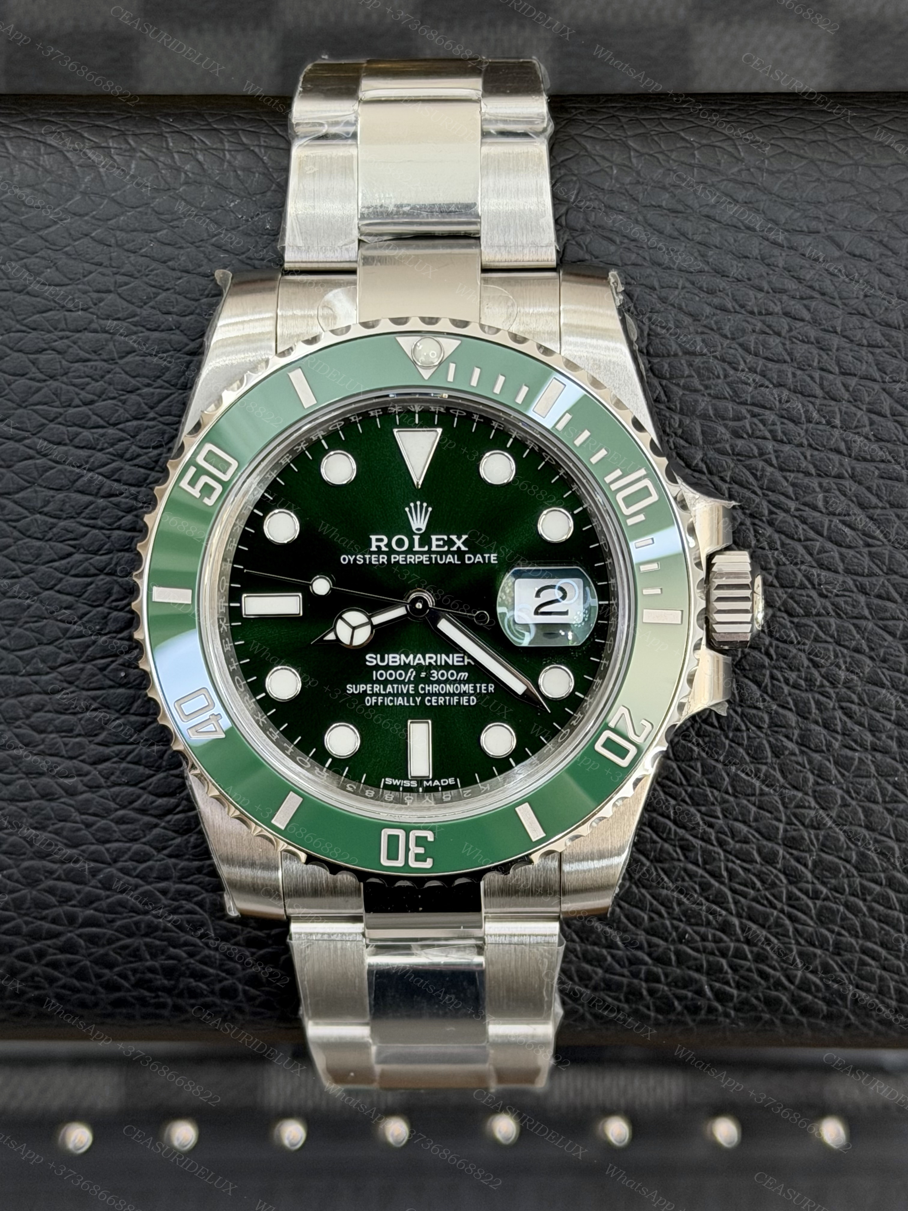 Rolex Submariner Date Steel — Green Cerachrom + Green Dial + Oyster (116610LV) 'Hulk'
